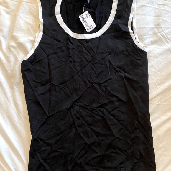 Tiffany Tank - Picture 2 of 4